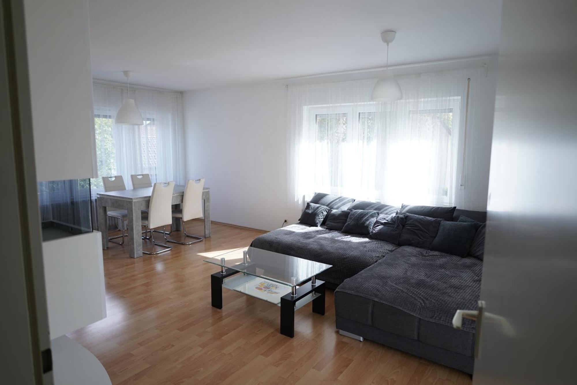 Helle 2 Zimmer Ferienwohnung Mit 63Qm In Trossingen Exterior foto